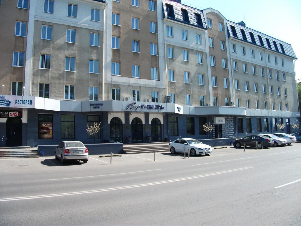 Hotel Sibir Barnaul Bagian luar foto